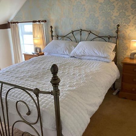 Llanfair Caereinion Bryntirion Farmhouse Rooms מראה חיצוני תמונה